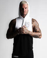 Men’s athletic sleeveless hoodie, black and white with stretch fabric, breathable jersey mesh, and antibacterial properties.