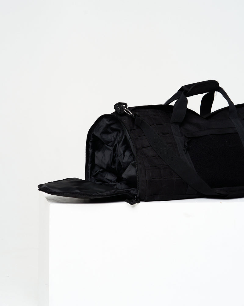 40L duffle bag in black 