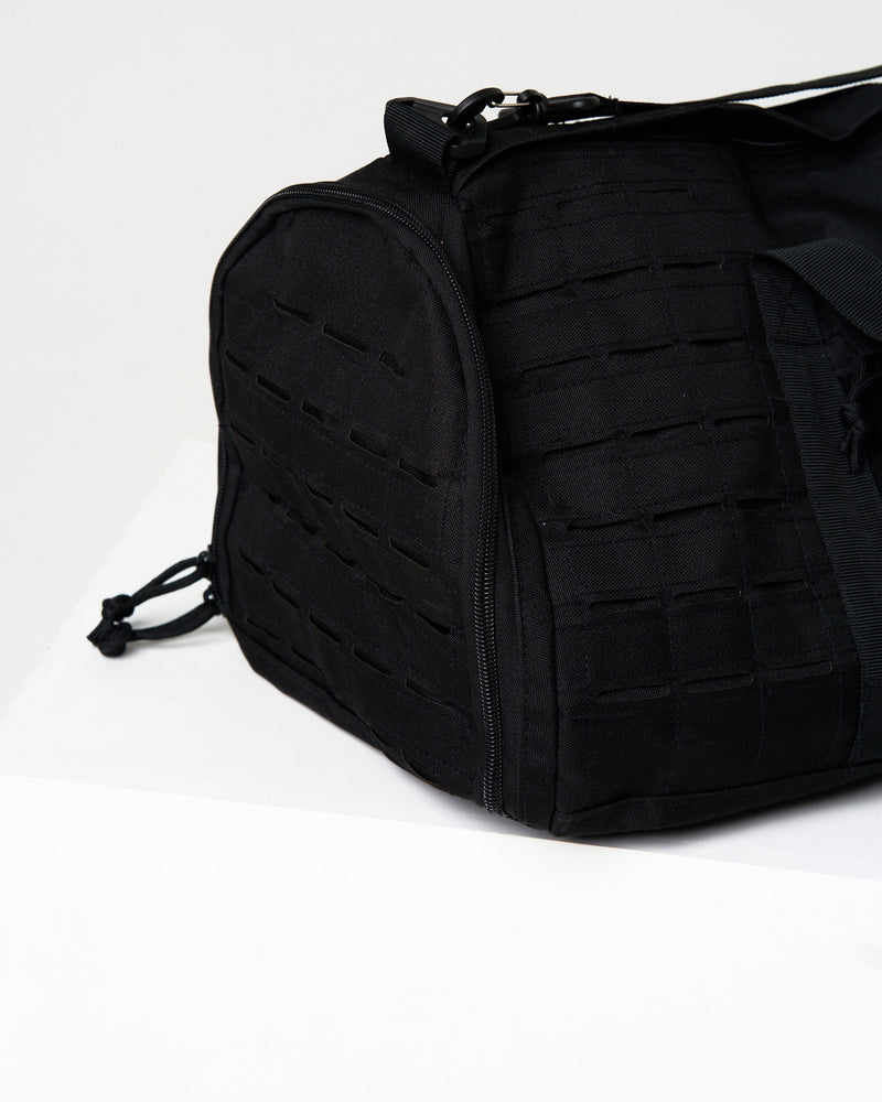 40L duffle bag in black 